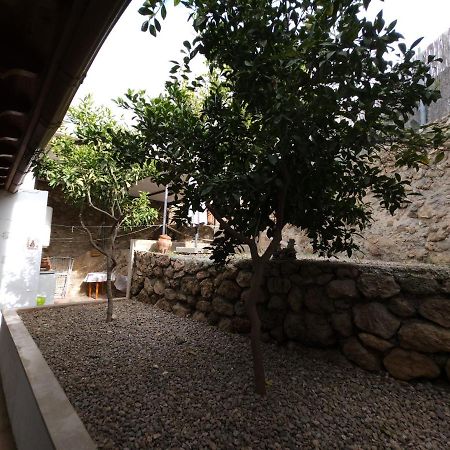 Villa Velez, Casa La Choza Vélez de Benaudalla Exterior foto