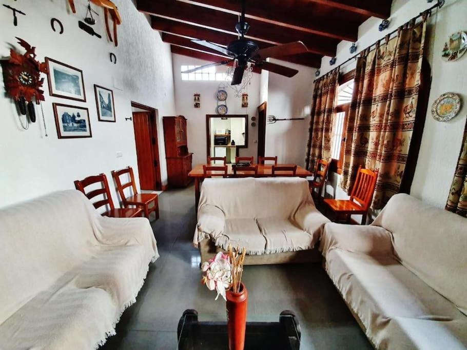 Villa Velez, Casa La Choza Vélez de Benaudalla Exterior foto